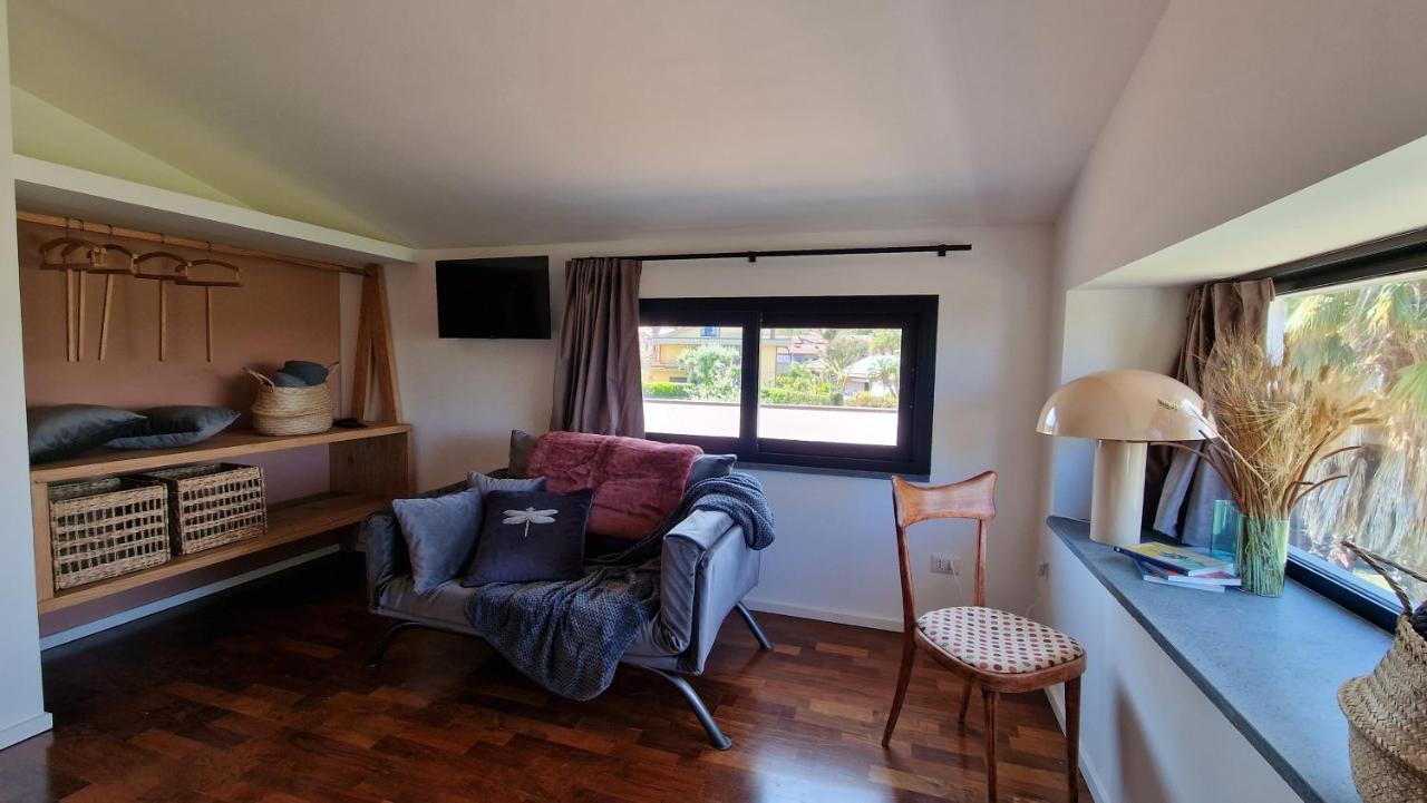 Petrasicula Apartment อาชิเตรซซา ภายนอก รูปภาพ